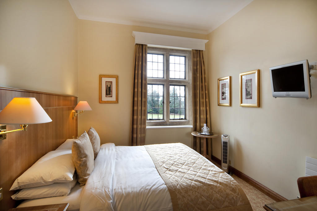 Savill Court Hotel Γουίνσδορ Δωμάτιο φωτογραφία