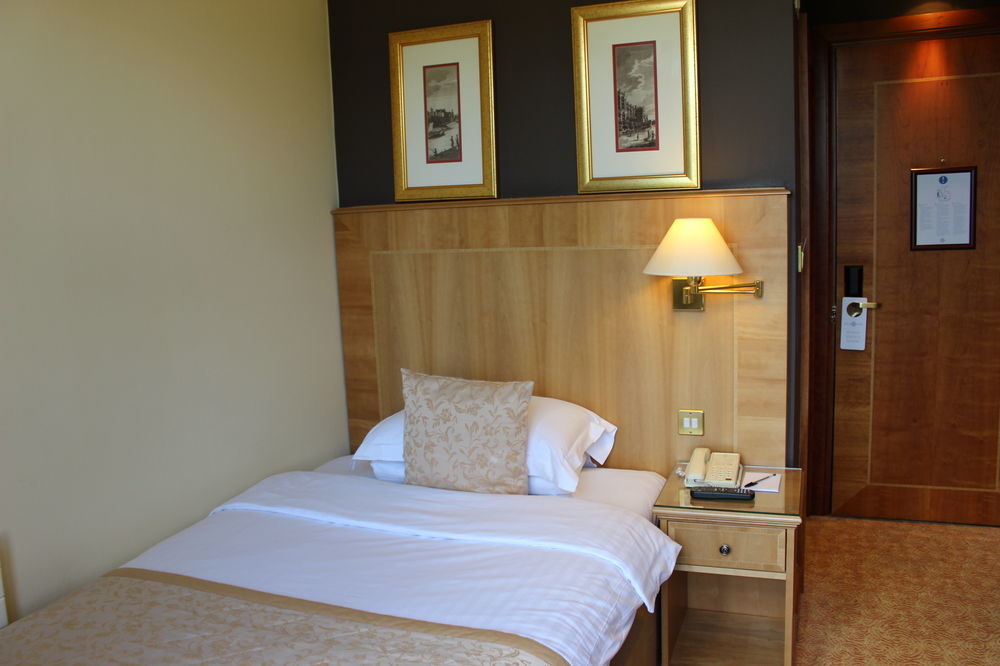 Savill Court Hotel Γουίνσδορ Εξωτερικό φωτογραφία
